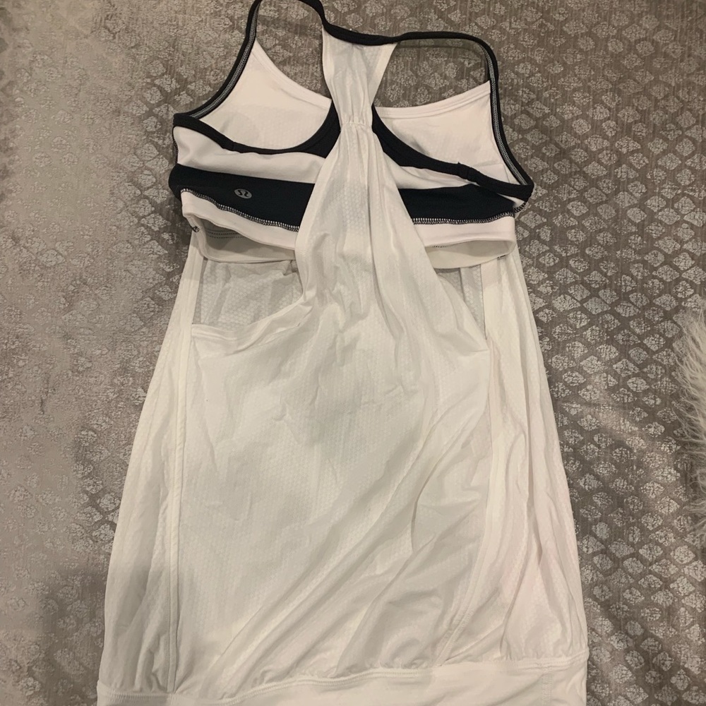 LULULEMON- Size 4 tank with built in bra